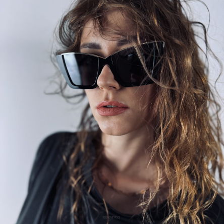 DELUXE damskie okulary przeciwsłoneczne z polaryzacją czarne kocie oko ze złotym wykończeniem- acetat