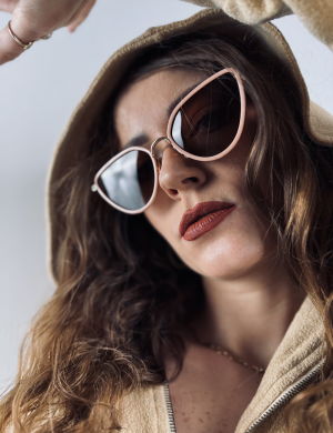 DELUXE damskie okulary przeciwsłoneczne z polaryzacją beżowe kocie oko- acetat